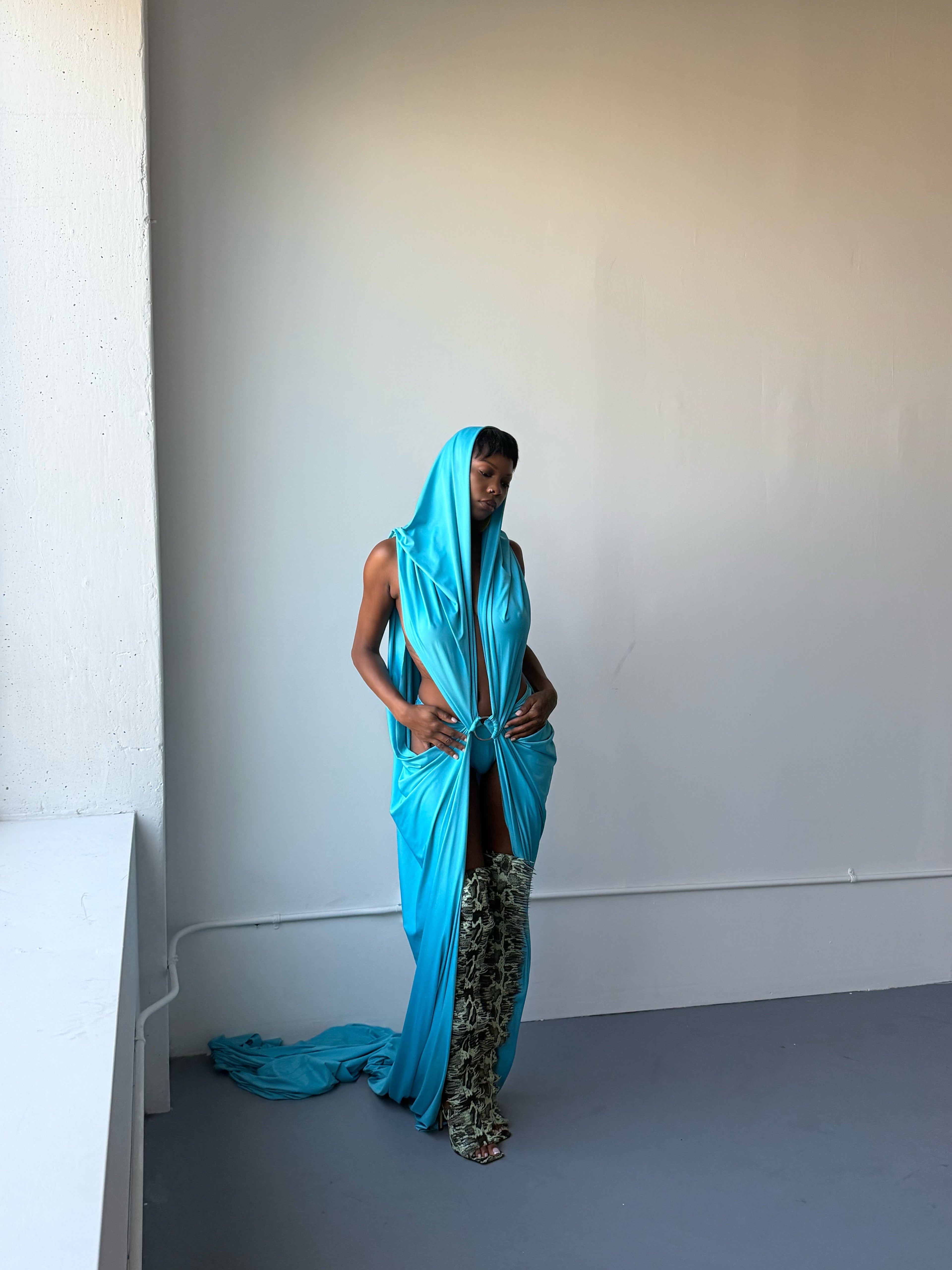 BLUE DRAPE HOODIE DRESS